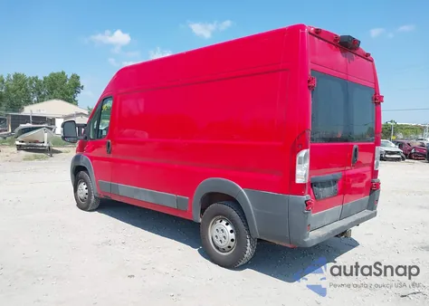 2015 Ram Promaster 2500 High Roof z USA, uszkodzony, nr VIN 3C6TRVCG5FE501742